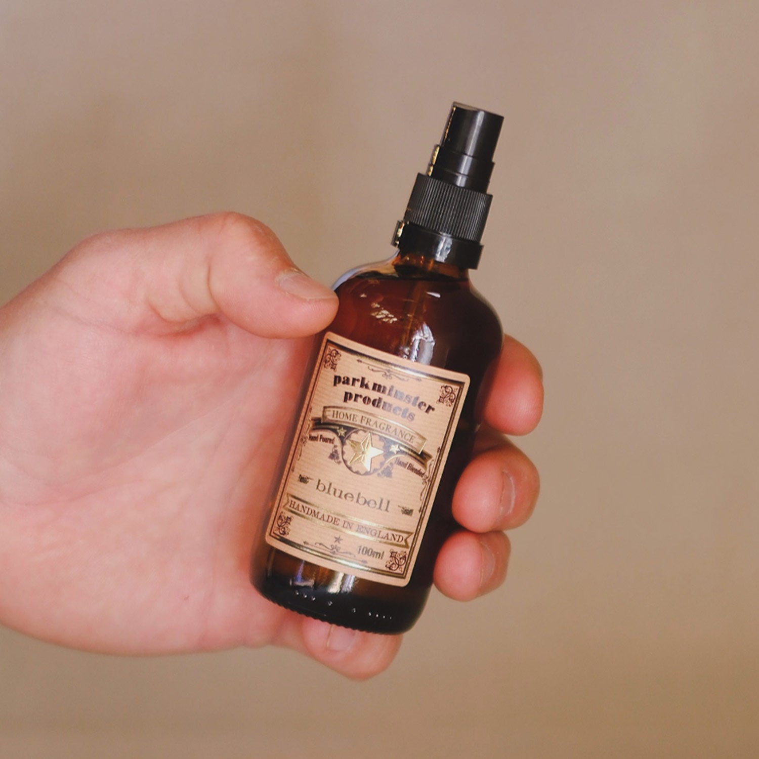 Freshen your home with Parkminster’s Bluebell Room Mist—a natural, botanical room spray with floral, green, and citrus notes. Plant-based & uplifting.