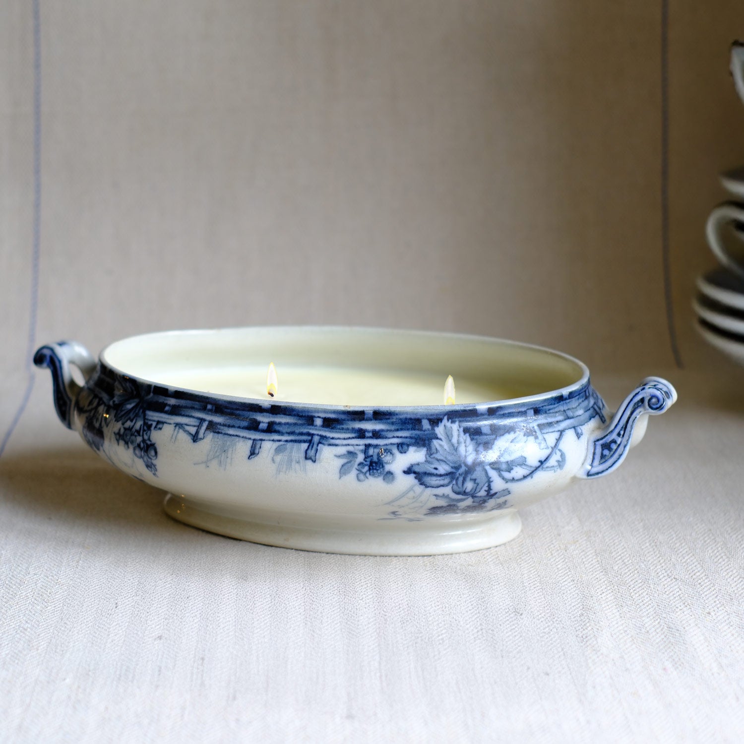 Vintage pottery vegetable charger filled with Parkminster’s English Garden soy wax candle fragrance – a bespoke, and very personal handmade gift for a lifelong friend.