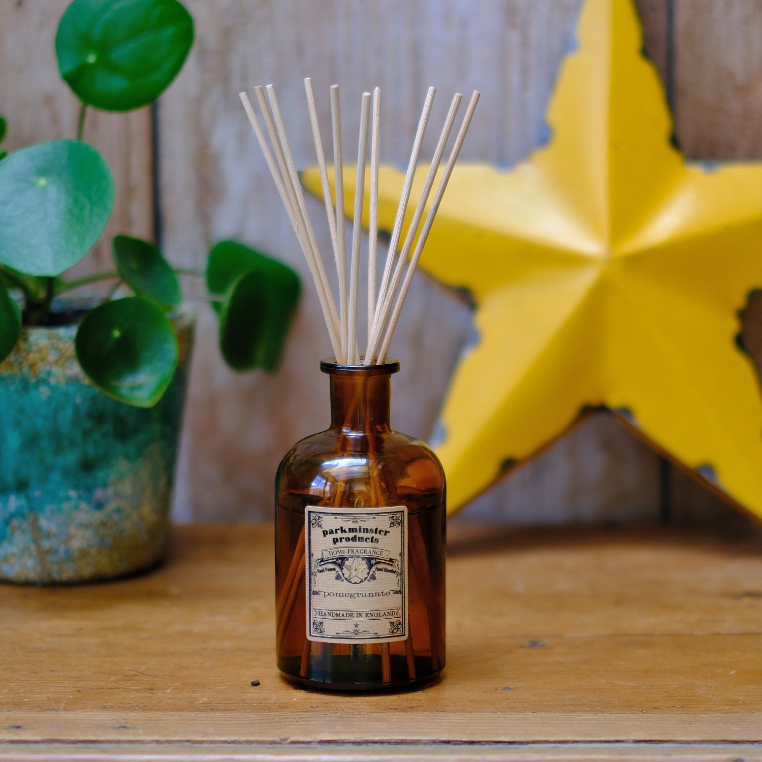 Enhance your home with the vibrant Pomegranate Scented Amber Glass Apothecary Collection 200ml Reed Diffusers by Parkminster Home Fragrance Co (Cornwall). These diffusers offer a luscious, fruity fragrance that adds a refreshing and inviting touch to any space.