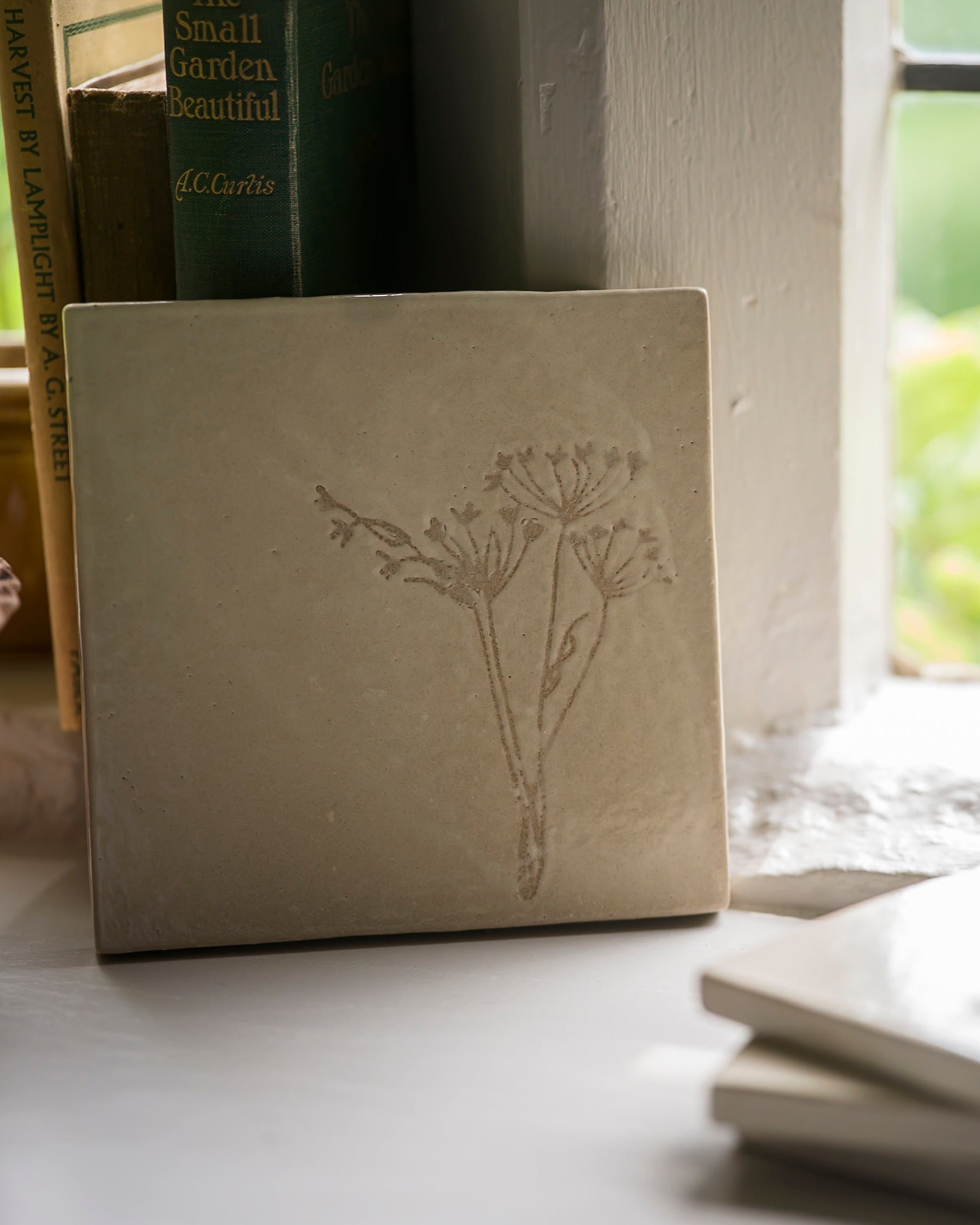 Studio Pottery Tile/Stand - Cow Parsley curated home decor piece by Parkminster Living
