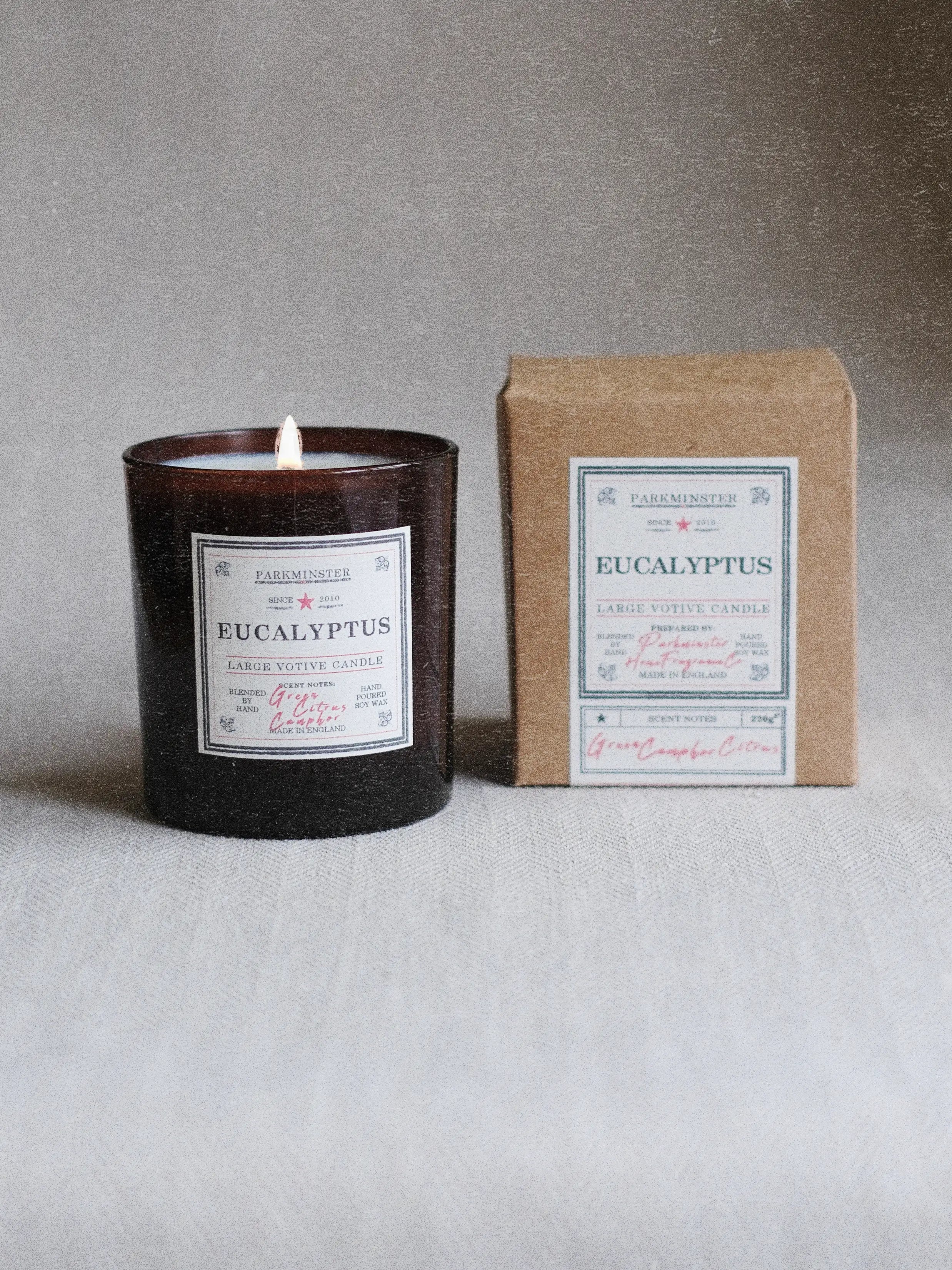 Large Eucalyptus scented soy wax candle with 100% essential oil