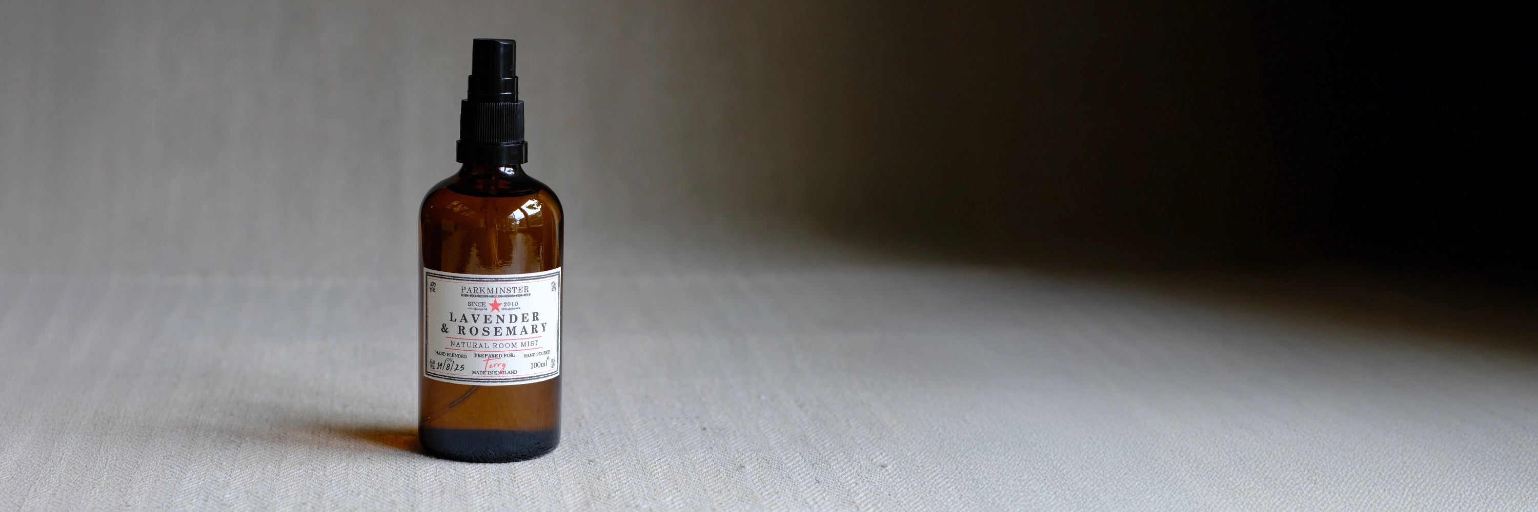 Apothecary room mist collection – handcrafted natural room sprays and essential oil mists with botanical, relaxing scents.