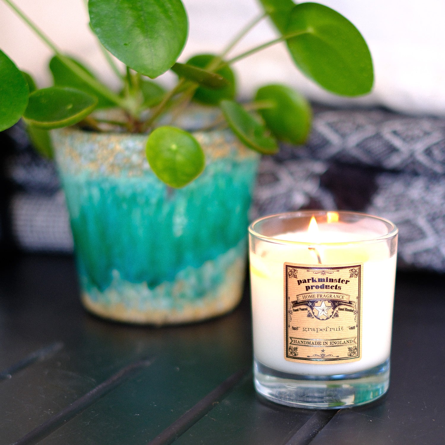 Handcrafted Grapefruit Fragranced Soy Wax Candle by Parkminster, blended with exclusive plant-based ingredients, made in Cornwall.