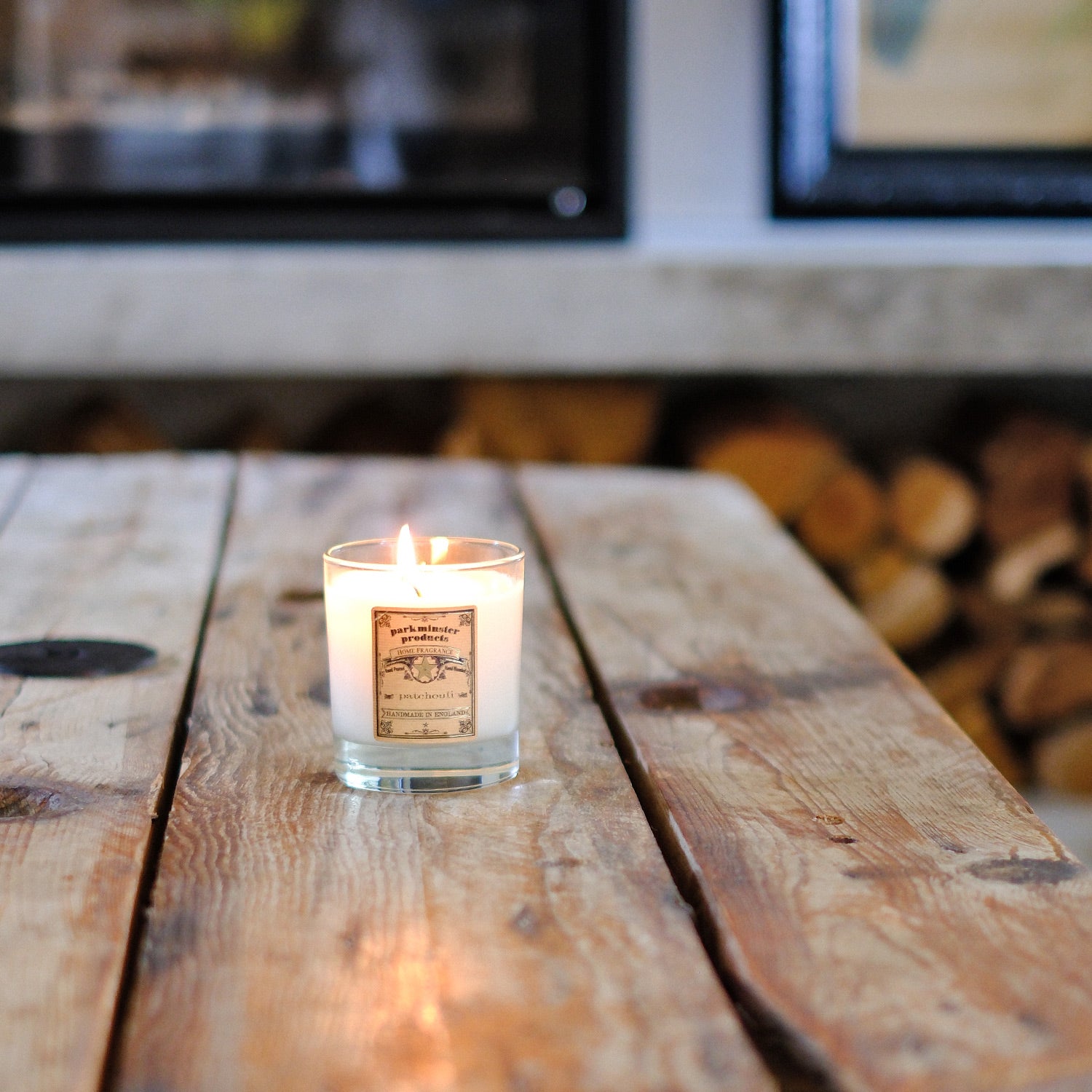 Patchouli Soy Candle: Experience a spice-sweet, earthy scent with this 220g sustainable soy wax candle. Handcrafted by Parkminster in Cornwall, it's plastic-free and available with packaging-free options