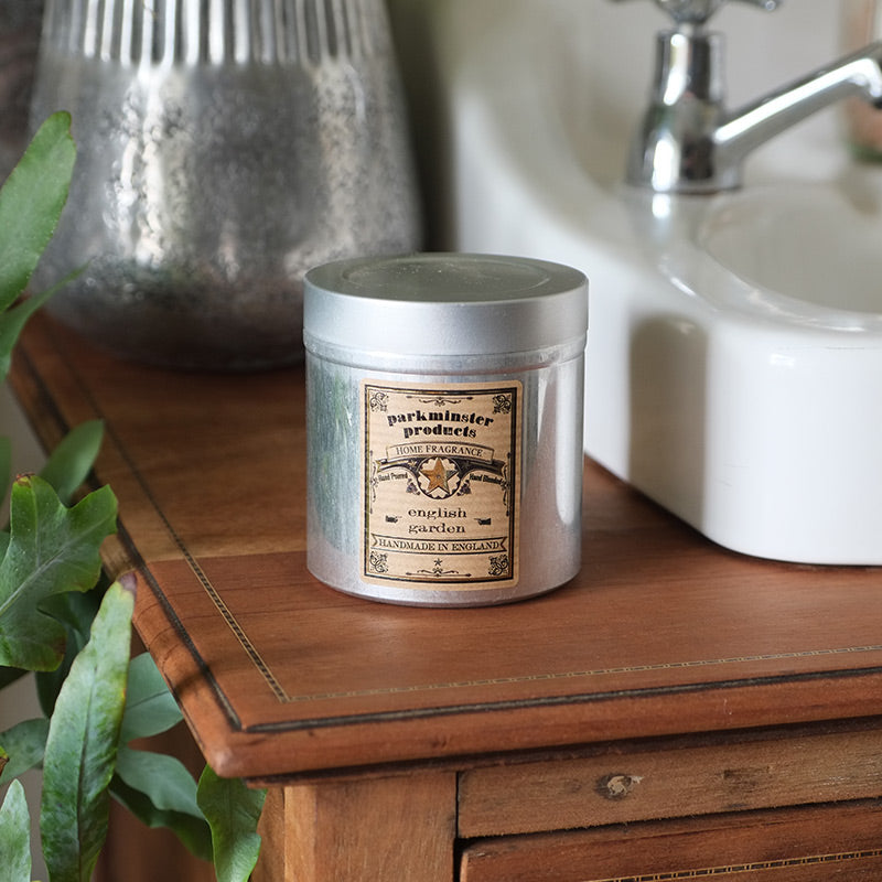 Parkminster English Garden Scented Tin Candle 280g with natural soy wax, featuring a fresh floral blend of roses and jasmine in a beautifully crafted tin.