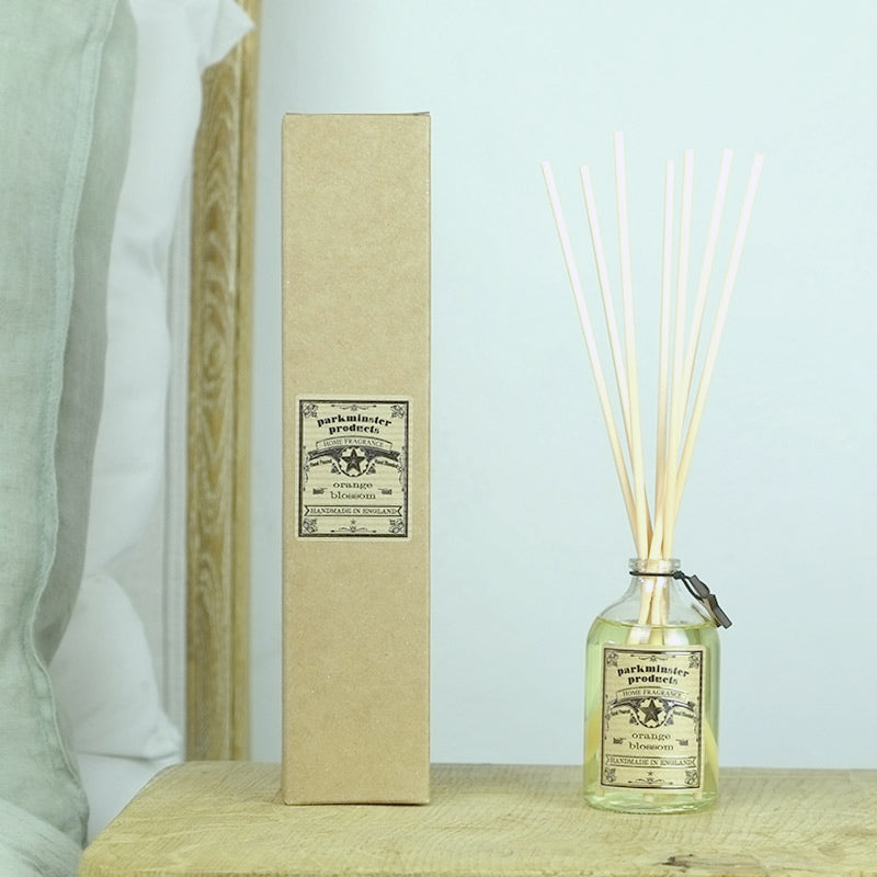Parkminster 100ml Reed Diffusers come in a Kraft Paper box which is made from recycled paper and is recyclable. 