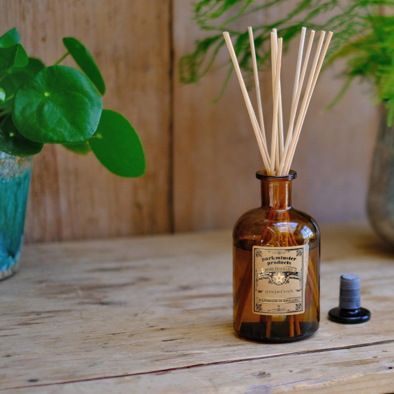 Parkminster Home Fragrance Grapefruit Reed Diffuser, 200ml bottle with 100% essential oil, offering a refreshing aroma, handcrafted in Cornwall, Apothecary Collection