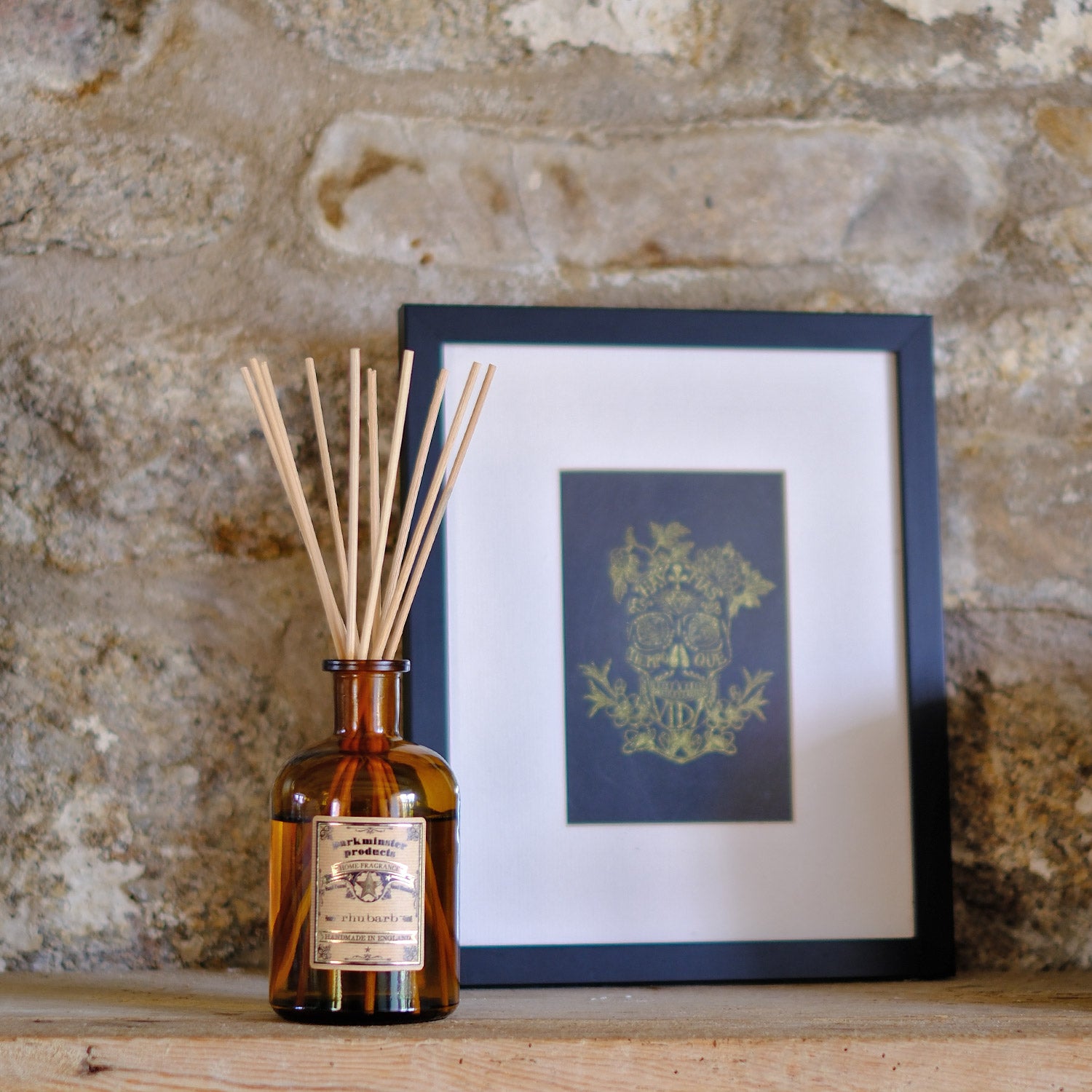 Immerse your home in the fresh and tangy scent of rhubarb with Parkminster's 200ml amber glass Apothecary Reed Diffuser. Handmade in our Cornish workshop, this diffuser features contemporary glassware and 100% plant-based ingredients for an eco-friendly and stylish fragrance solution