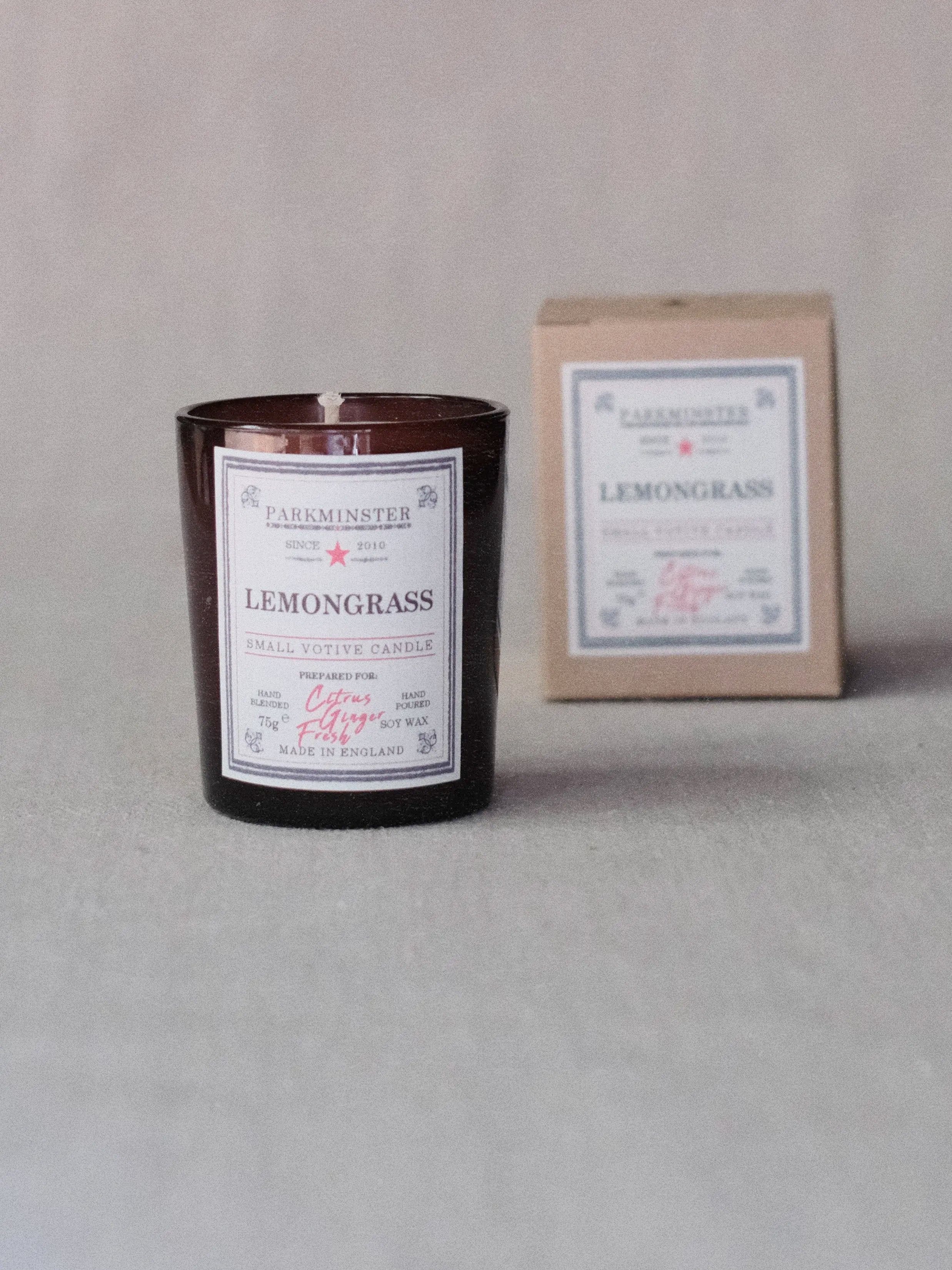 Parkminster Lemongrass Small Votive Candle 75 g – natural soy wax candle with a bright lemongrass scent made with 100% essential oils.