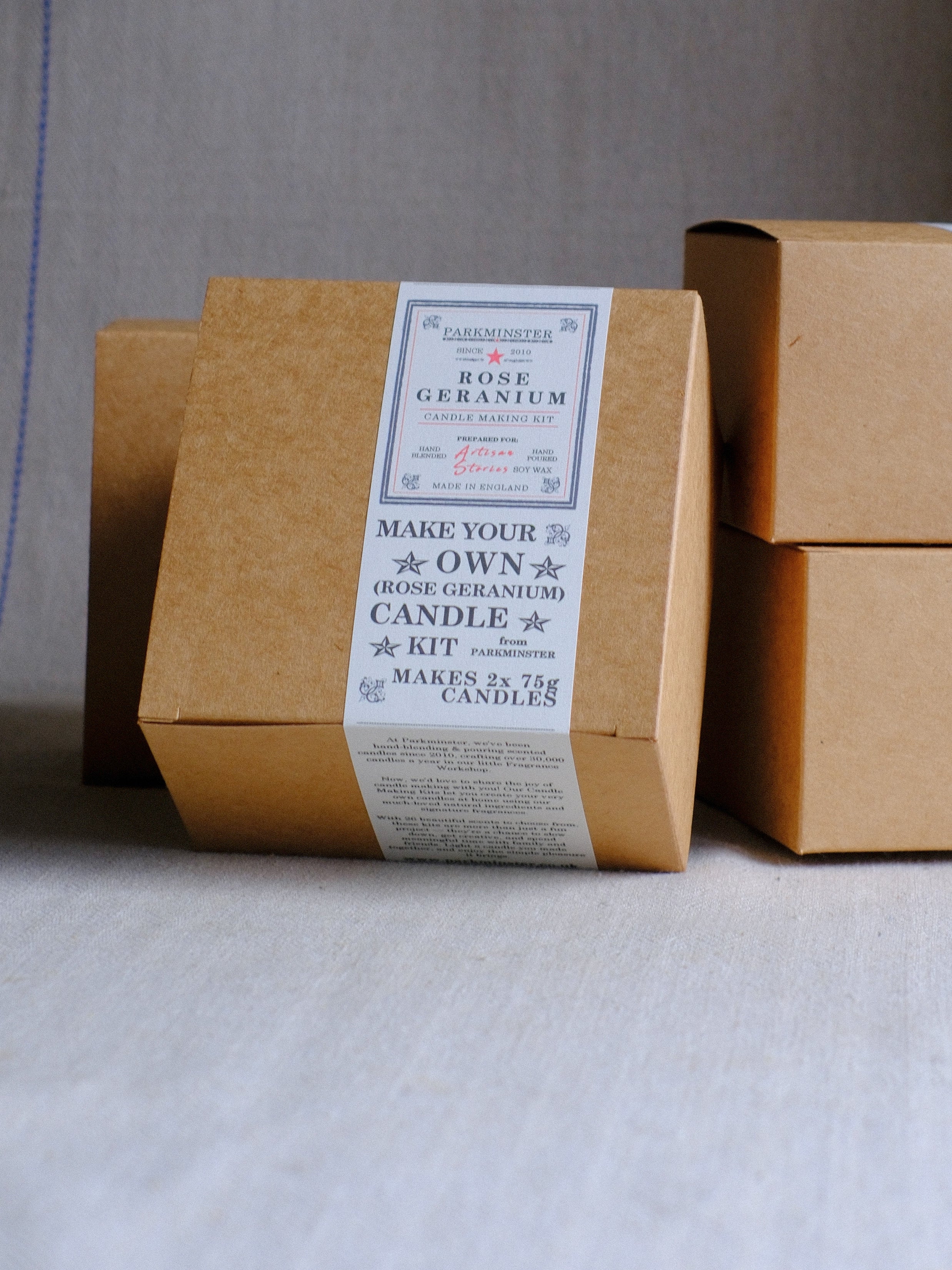 Parkminster Rose Geranium Make Your Own Candle Kit – DIY soy candle gift set with natural floral fragrance, perfect for creative home candle making.