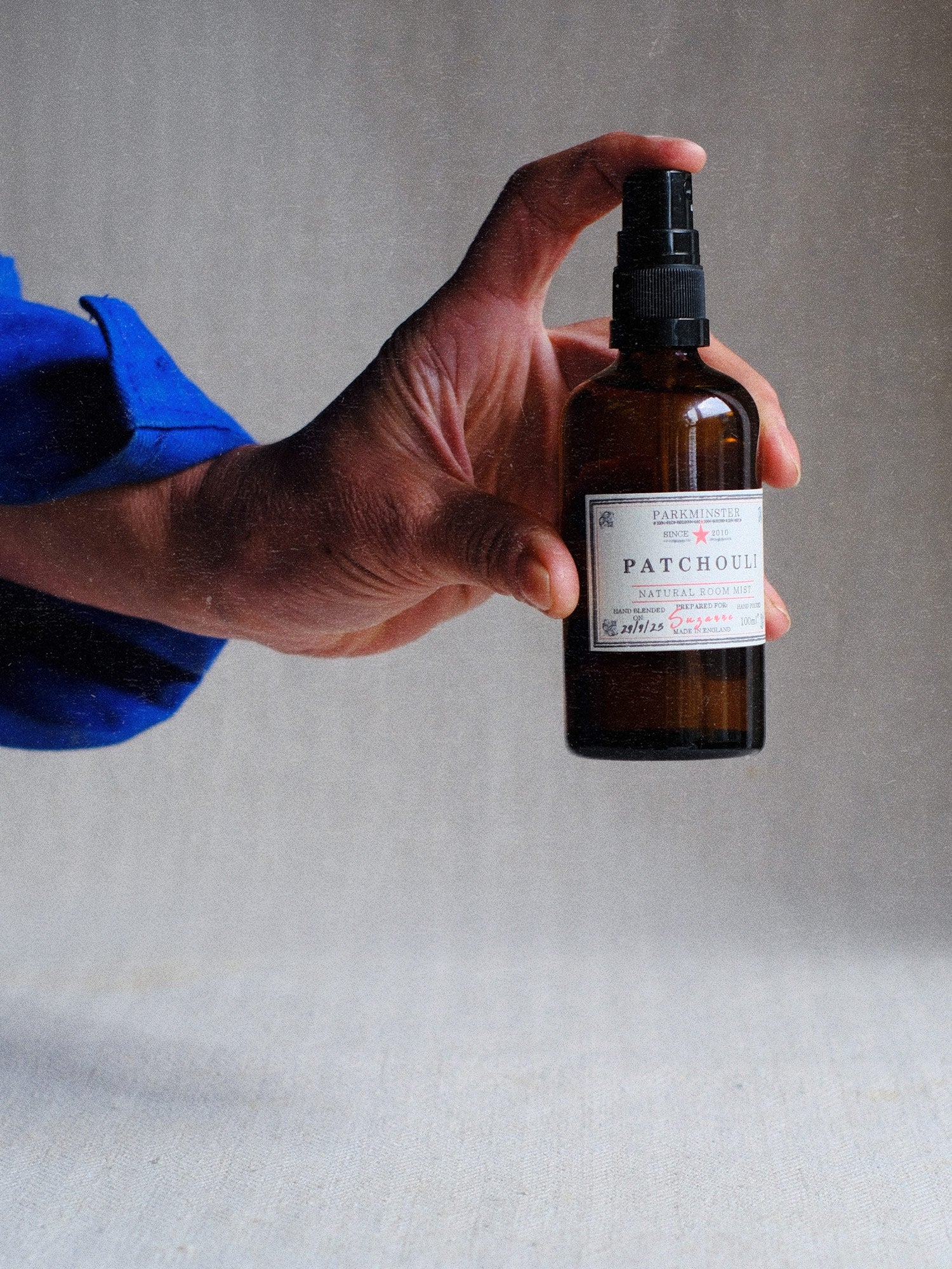 Parkminster Patchouli Room Spray 100 ml – natural 100% essential oil home fragrance mist with rich earthy‑woody patchouli notes.