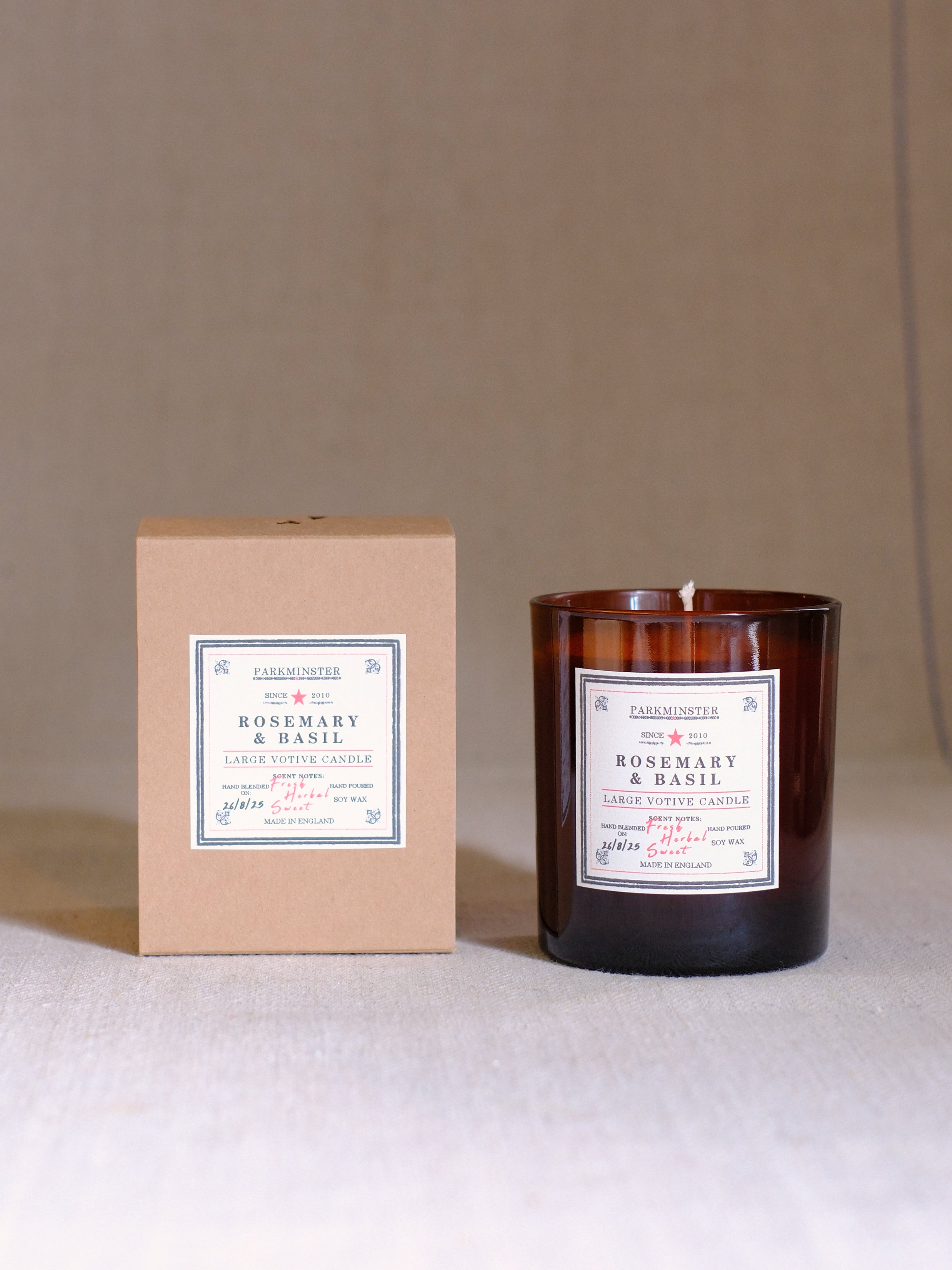 Rosemary & Basil natural candle by Parkminster – 220 g hand-poured scented candle made with essential oils, ready to gift in eco-friendly, plastic-free packaging