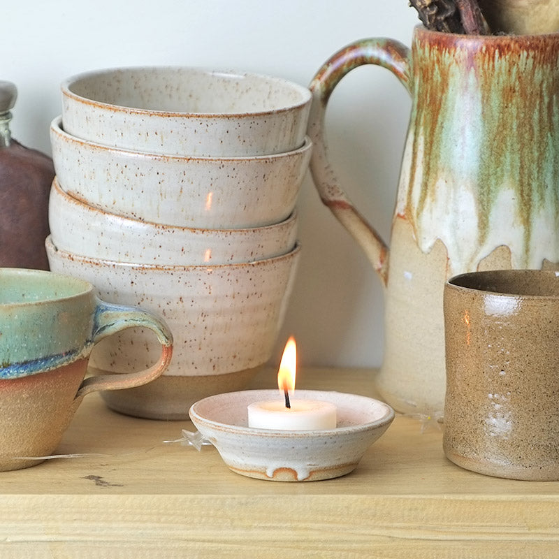 Candela bowls are made in the UK by artisan potters who hand throw every bowl and finish them in their own unique style. These Ceramic bowls are designed to be reused with our mini scented Candelas. Candelas contain only essential oils and eco soy wax.